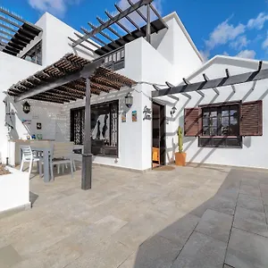 Playa Bastian 2 Habs 2 Banos Y Super Terraza , Costa Teguise Spain
